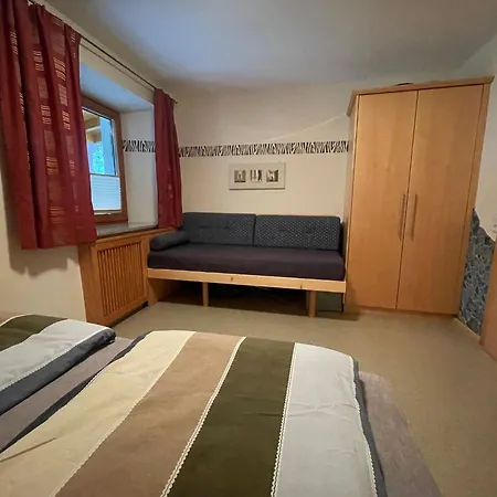 Jank Apartment *